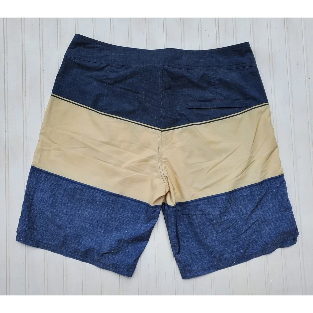 Travis Mathew‎ Mens Navy Tan Color Block Board Shorts Swim Trunks Size 32